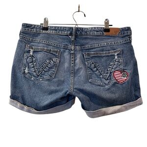 Vigoss Women’s Denim Jean Shorts USA Flag Heart On Pocket Size: 9